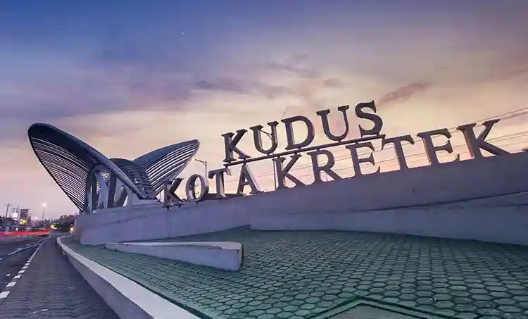 7 Travel Jogja Kudus PP (Jadwal, Harga, Fasilitas)