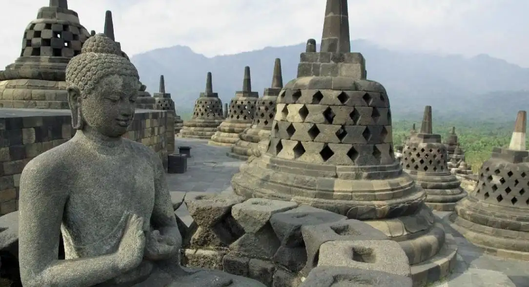 Kerajaan Hindu di Indonesia: Sejarah, Dan Peninggalan